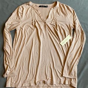 Brand New Doe & Rae long sleeve